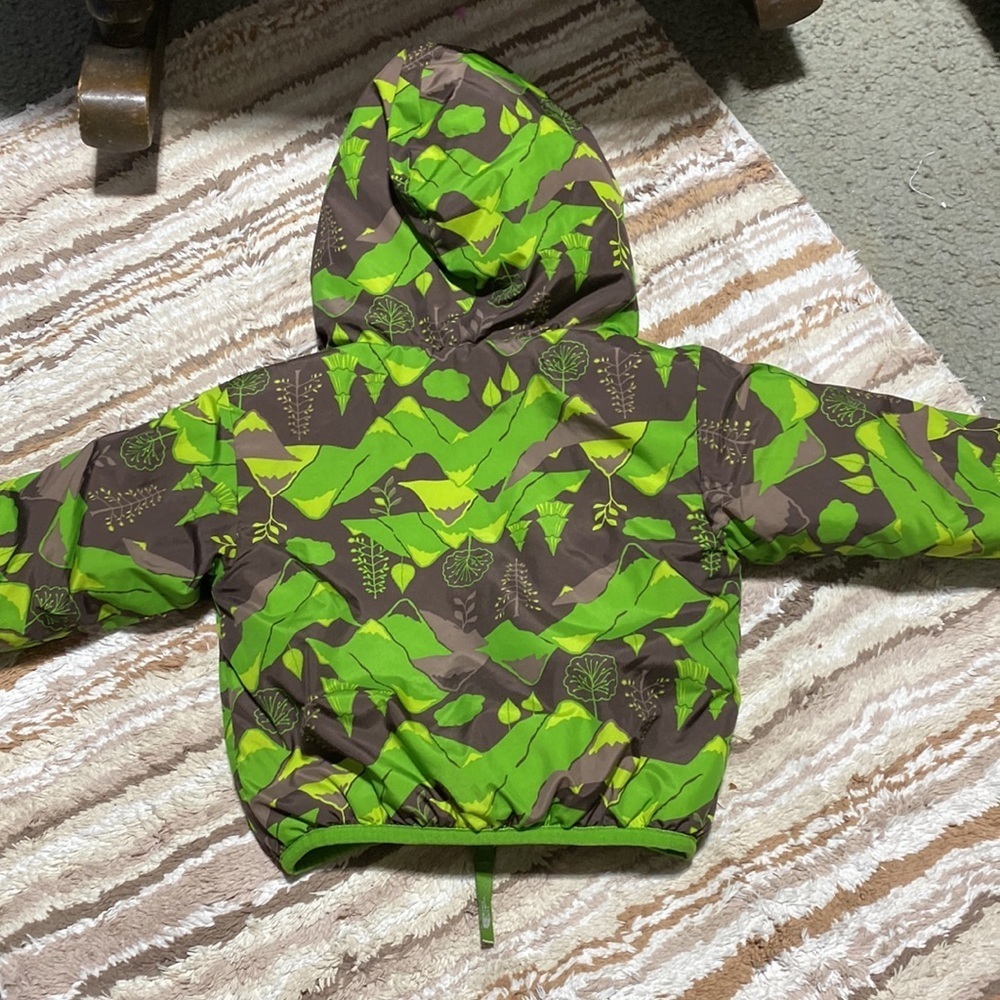 The North Face Reversible Puffer Baby Jacket​​​ - Picture 6 of 12